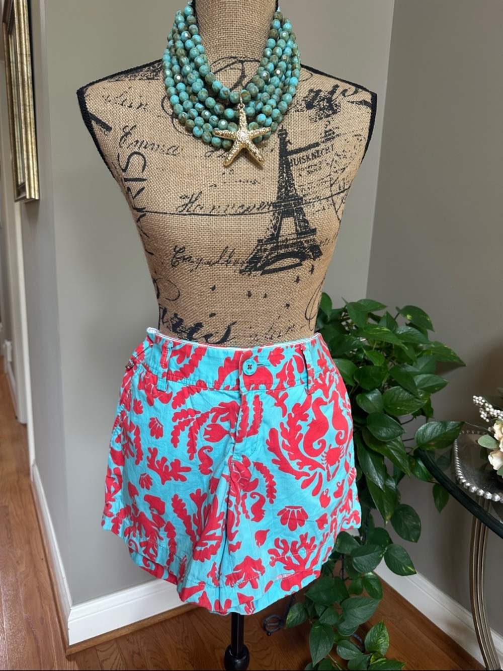 Lilly Pulitzer Don’t Be Shellfish size 6 Callahan Shorts 🌴